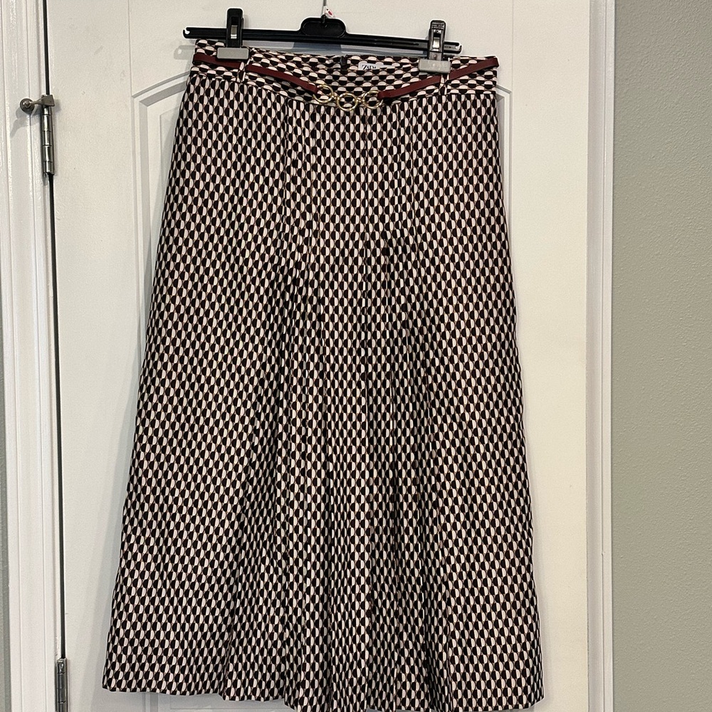 Zara Black and White Pleated Midi Skirt
